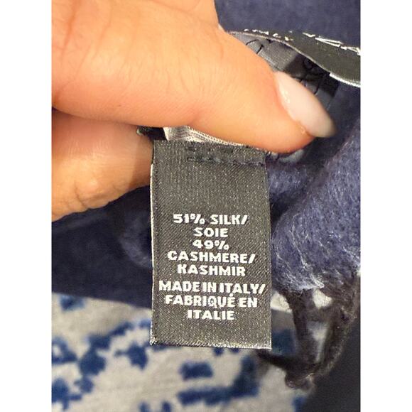 new with tags SAKS - Saks Fifth Ave x Piacenza Multi Blue Scarf o/s - Picture 8 of 8